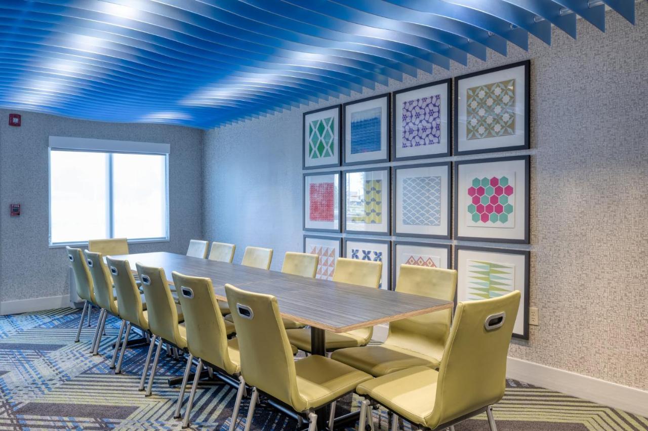Holiday Inn Express Radcliff Fort Knox By Ihg Bagian luar foto