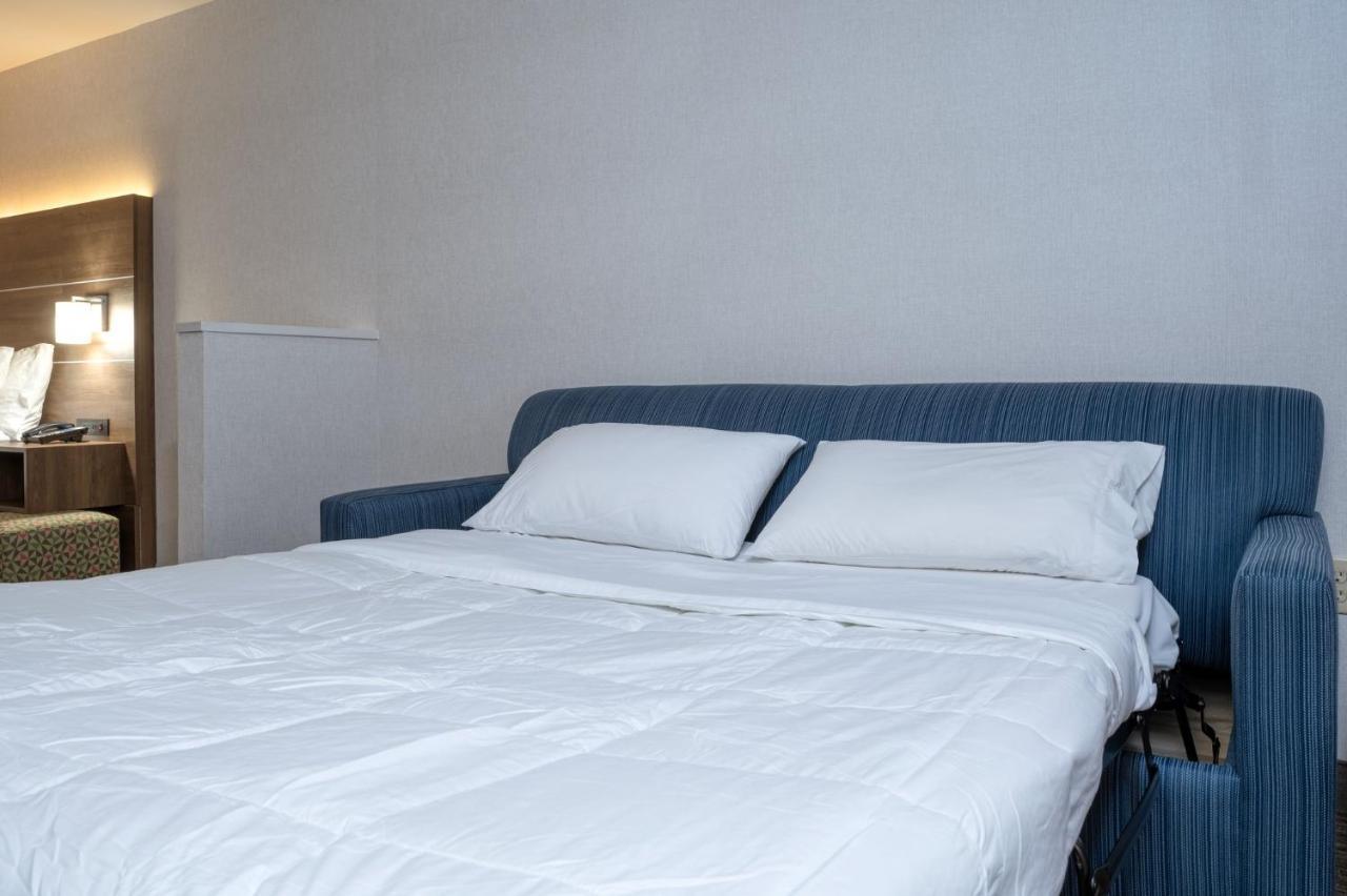 Holiday Inn Express Radcliff Fort Knox By Ihg Bagian luar foto