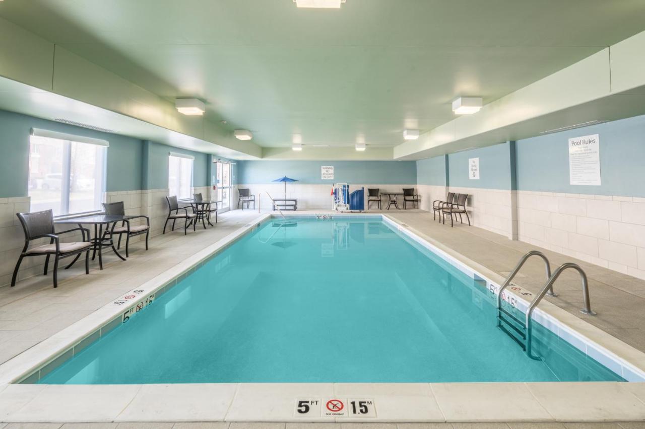 Holiday Inn Express Radcliff Fort Knox By Ihg Bagian luar foto